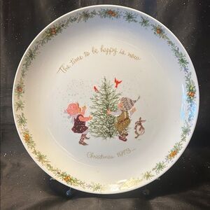 Vintage Holly Hobbie Christmas 1978 Commemorative Edition Plate